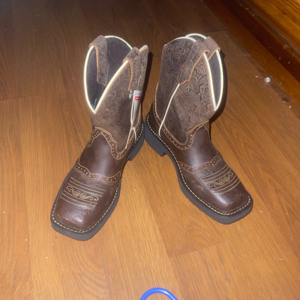 Justin Boots Women's Brown Heeled Western Boots